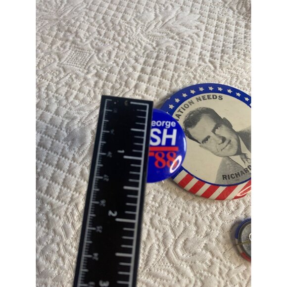 Vintage Nixon Bush Goldwater and Manbeck Vote Political Pin Button set - Picture 8 of 11